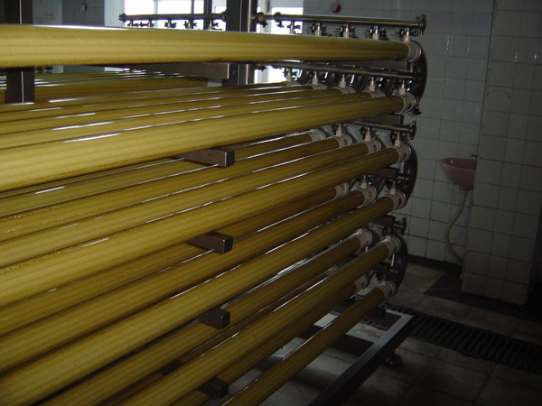 一體化污水處理設(shè)備水泵出現(xiàn)氣蝕與磨損原因是什么？