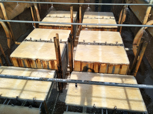 中水回用設(shè)備的功能特點(diǎn)是什么？